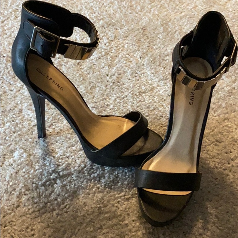 Brand new Black heels